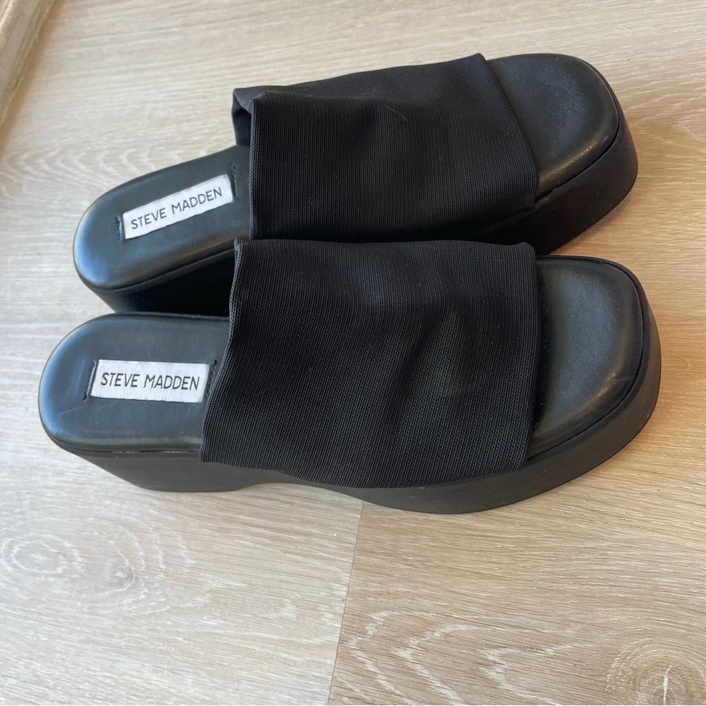 Steve Madden Black Slinky Slide Sandals - Picture 4 of 6